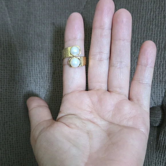 Shivam Freshwater Pearl Bypass Ring💍 - NWT - Picture 14 of 16